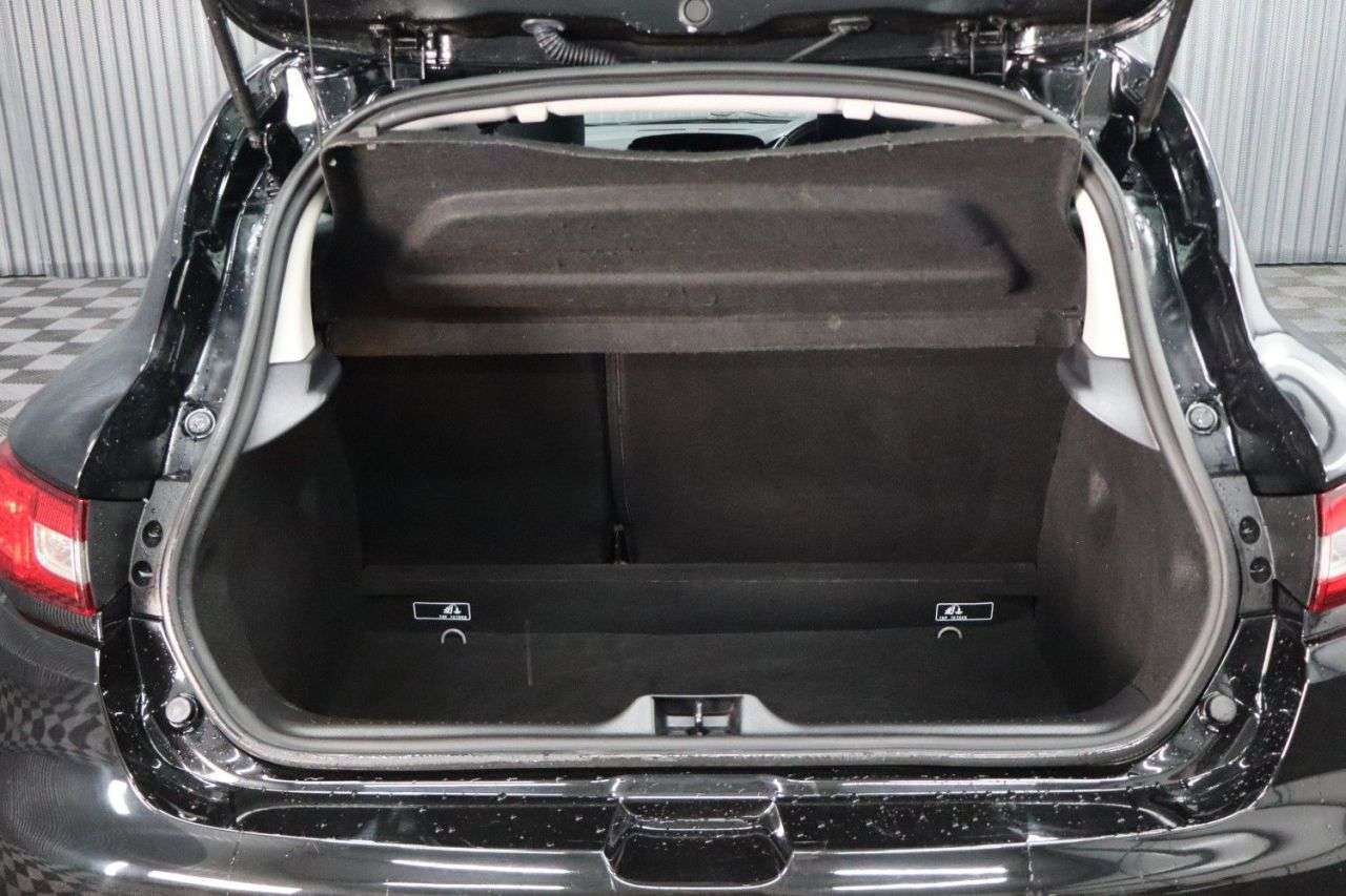 2016 RENAULT CLIO 2016 RENAULT CLIO