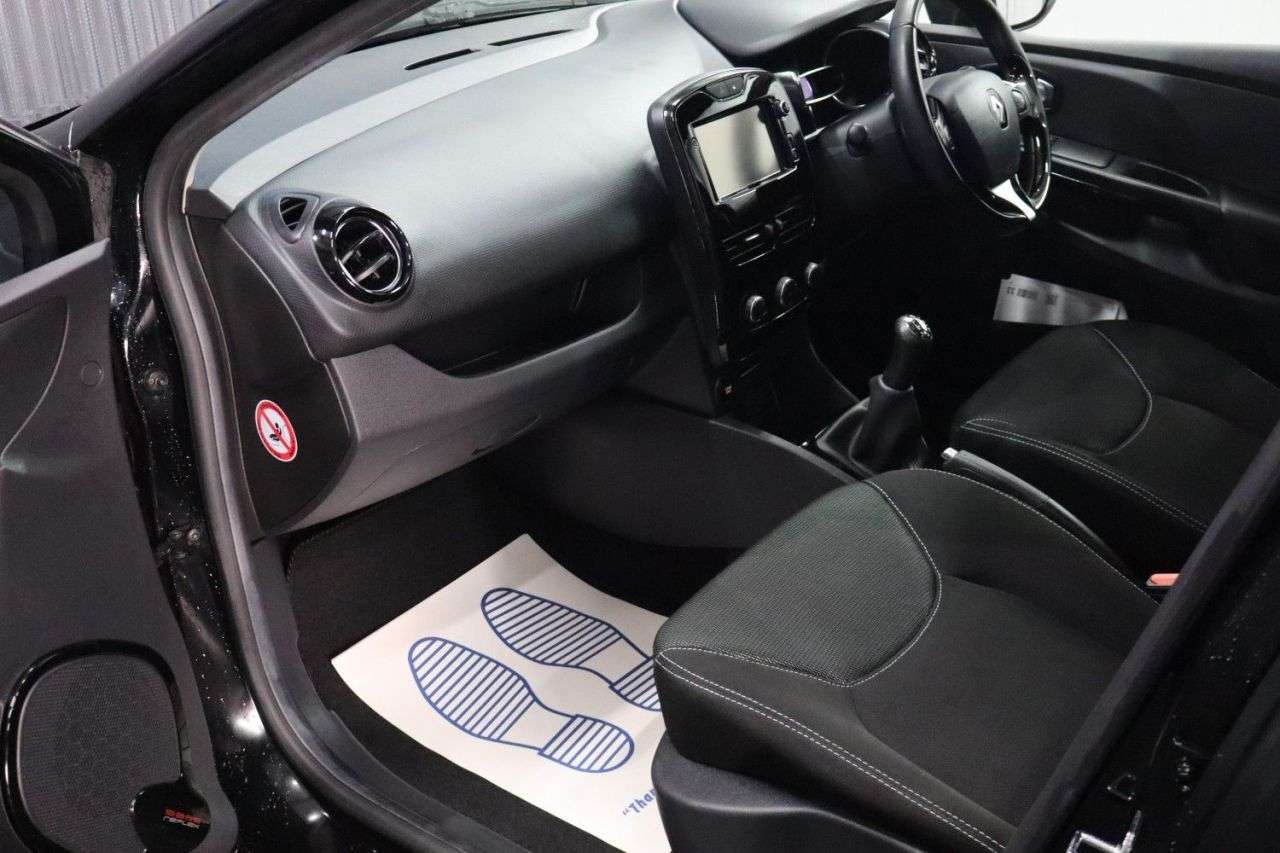2016 RENAULT CLIO 2016 RENAULT CLIO