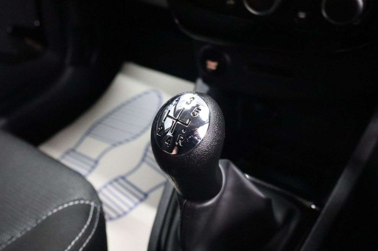 2016 RENAULT CLIO 2016 RENAULT CLIO