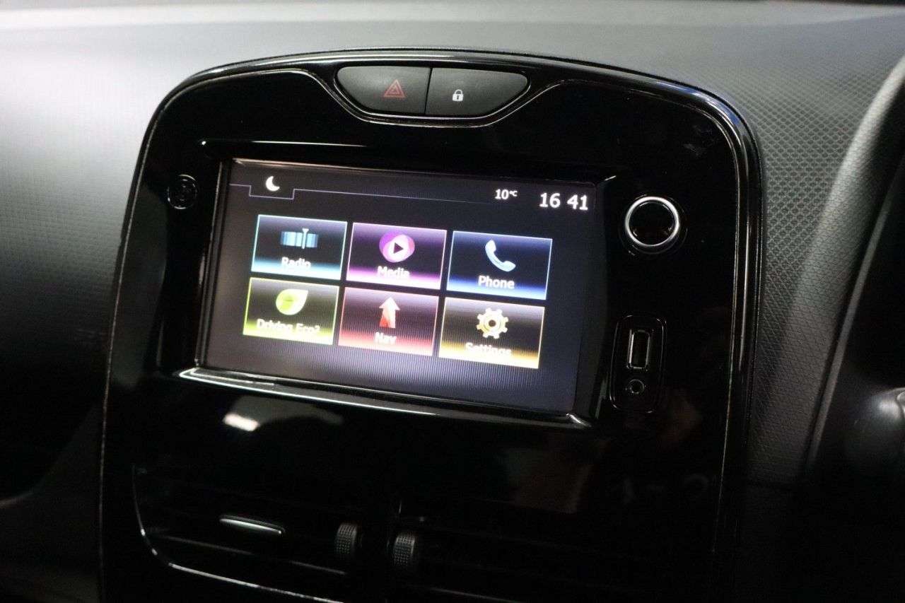 2016 RENAULT CLIO 2016 RENAULT CLIO