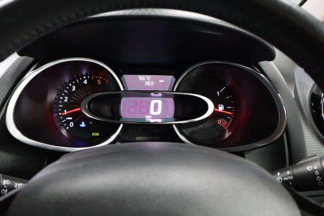 2016 RENAULT CLIO 2016 RENAULT CLIO