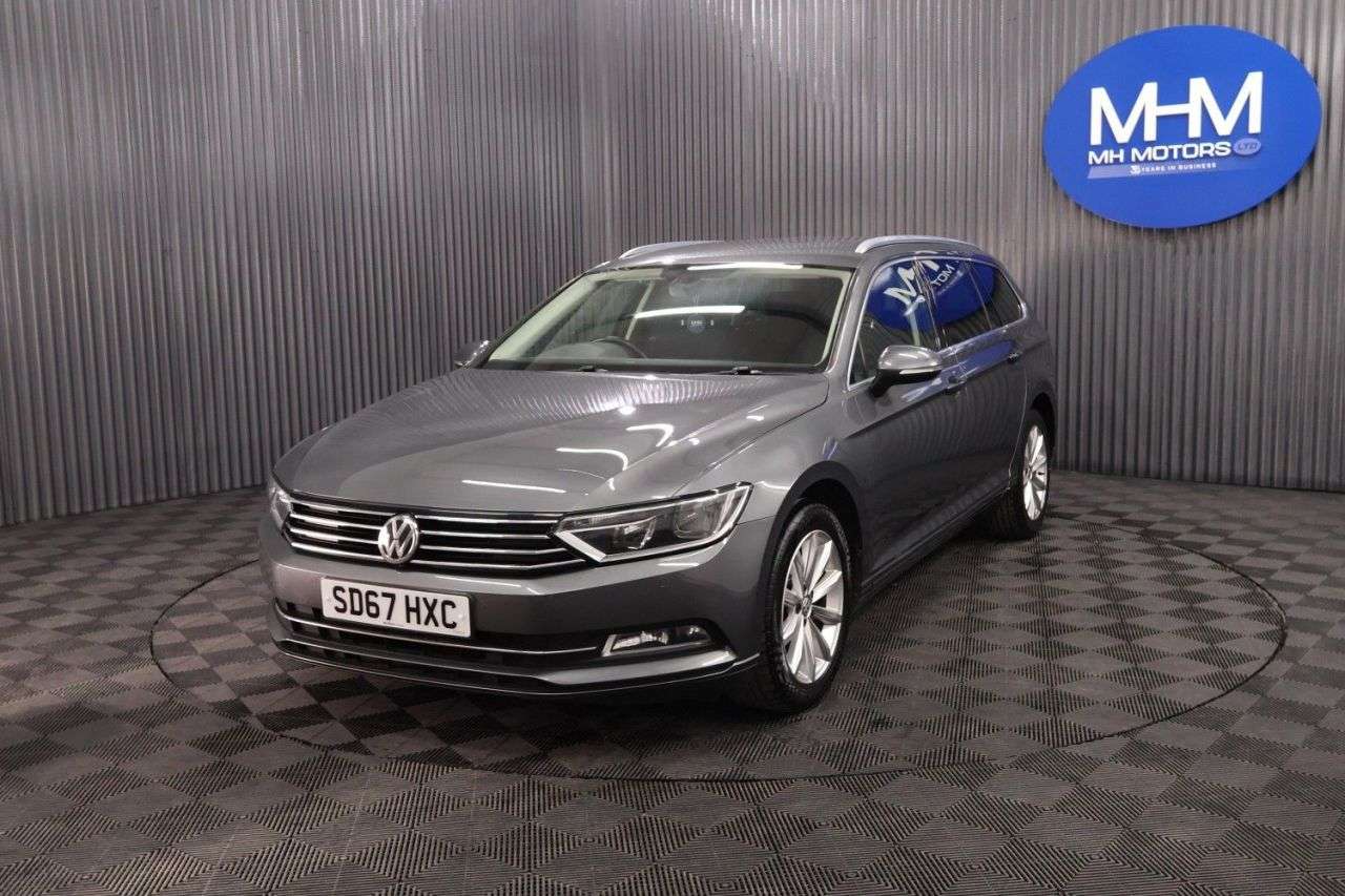 A 2017 VOLKSWAGEN PASSAT 1.6 TDI SE Business Estate 5dr Diesel Manual Euro 6 (s/s) (120 ps) SPACIOUS A 2017 VOLKSWAGEN PASSAT 1.6 TDI SE Business Estate 5dr Diesel Manual Euro 6 (s/s) (120 ps) SPACIOUS