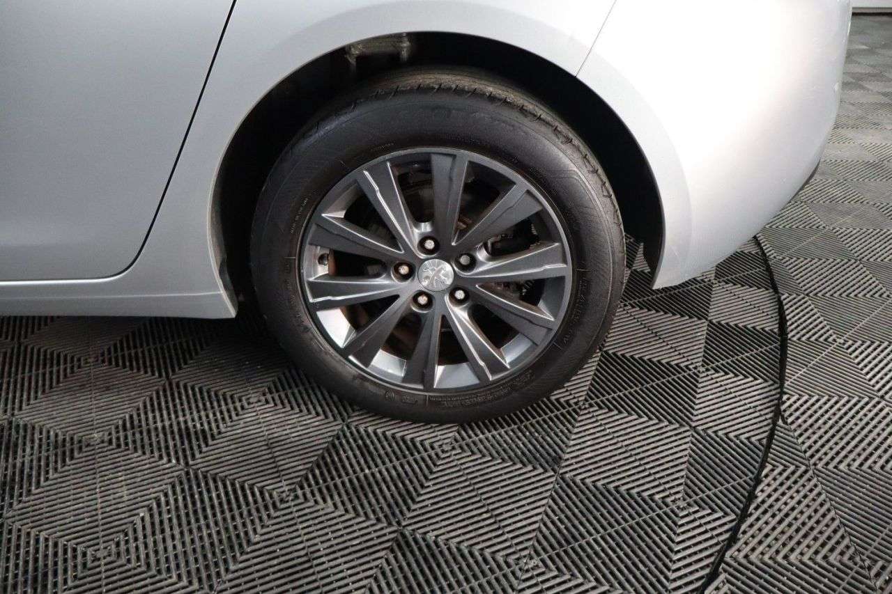 2016 PEUGEOT 308 2016 PEUGEOT 308