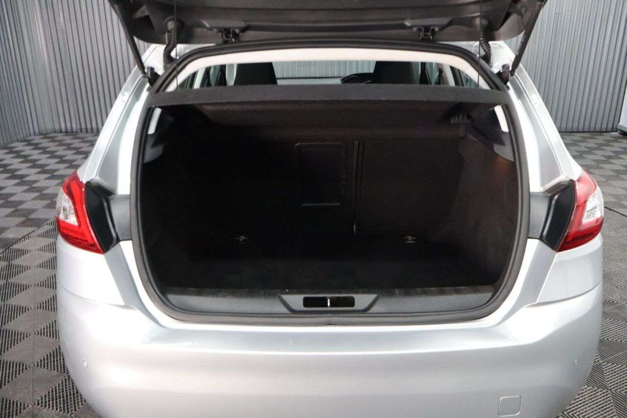 2016 PEUGEOT 308 2016 PEUGEOT 308