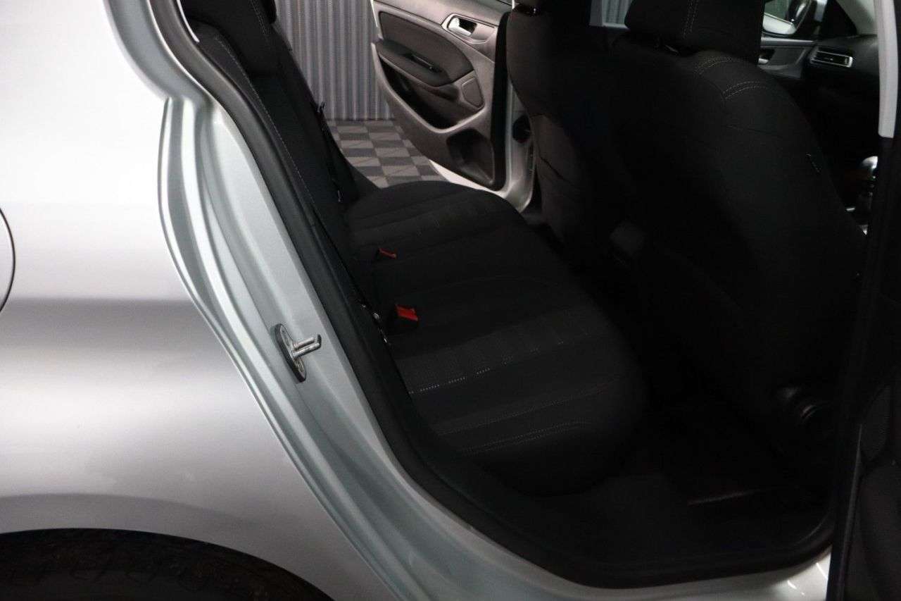 2016 PEUGEOT 308 2016 PEUGEOT 308