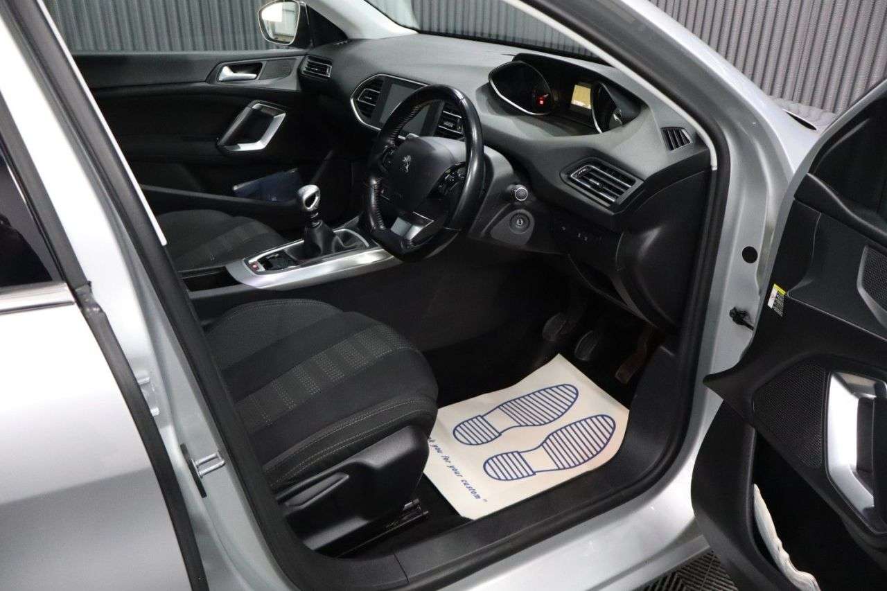 2016 PEUGEOT 308 2016 PEUGEOT 308