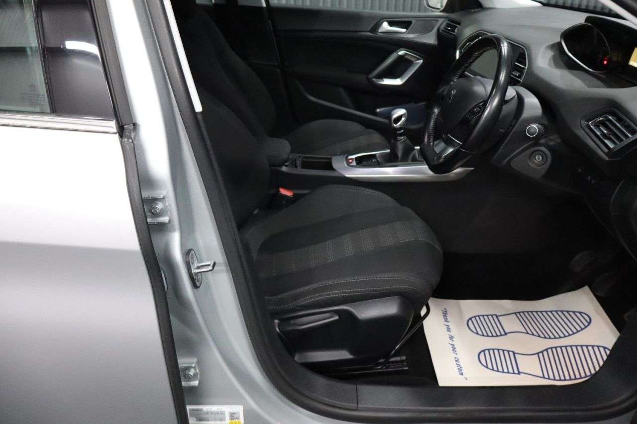 2016 PEUGEOT 308 2016 PEUGEOT 308