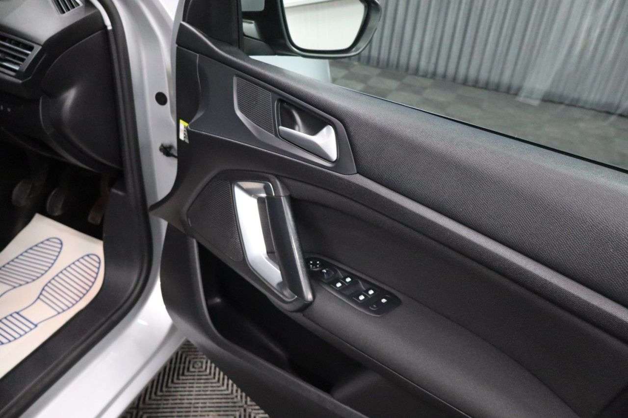 2016 PEUGEOT 308 2016 PEUGEOT 308