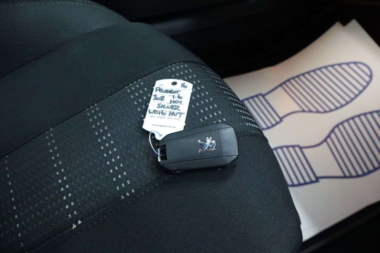 2016 PEUGEOT 308 2016 PEUGEOT 308