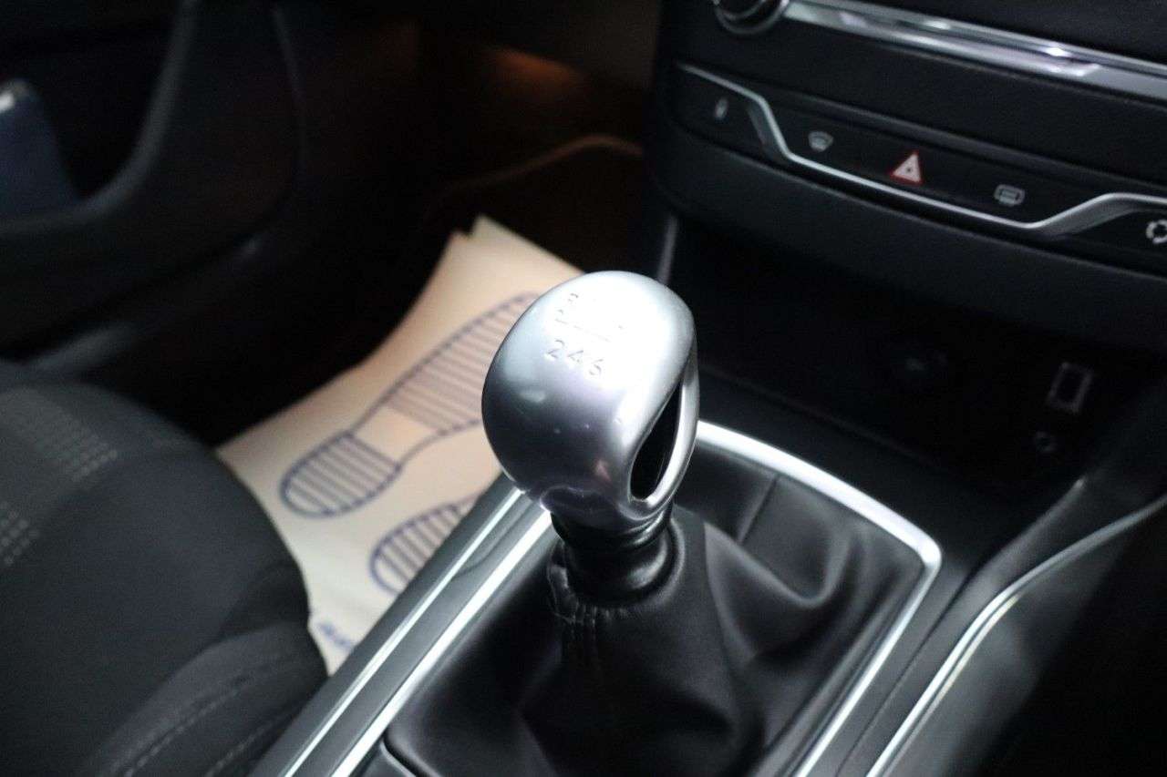 2016 PEUGEOT 308 2016 PEUGEOT 308