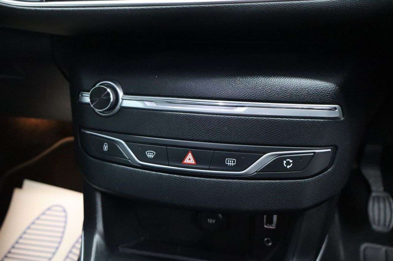 2016 PEUGEOT 308 2016 PEUGEOT 308