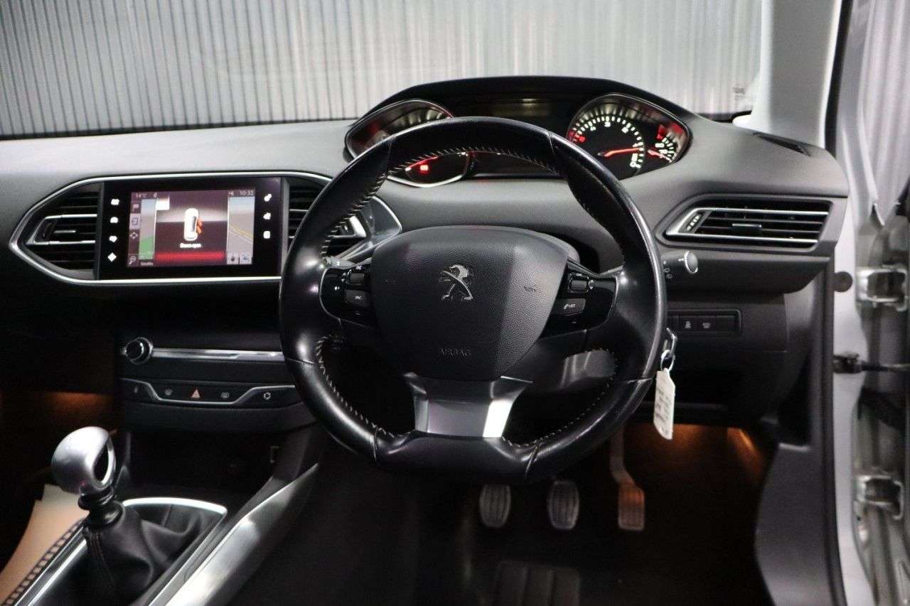2016 PEUGEOT 308 2016 PEUGEOT 308