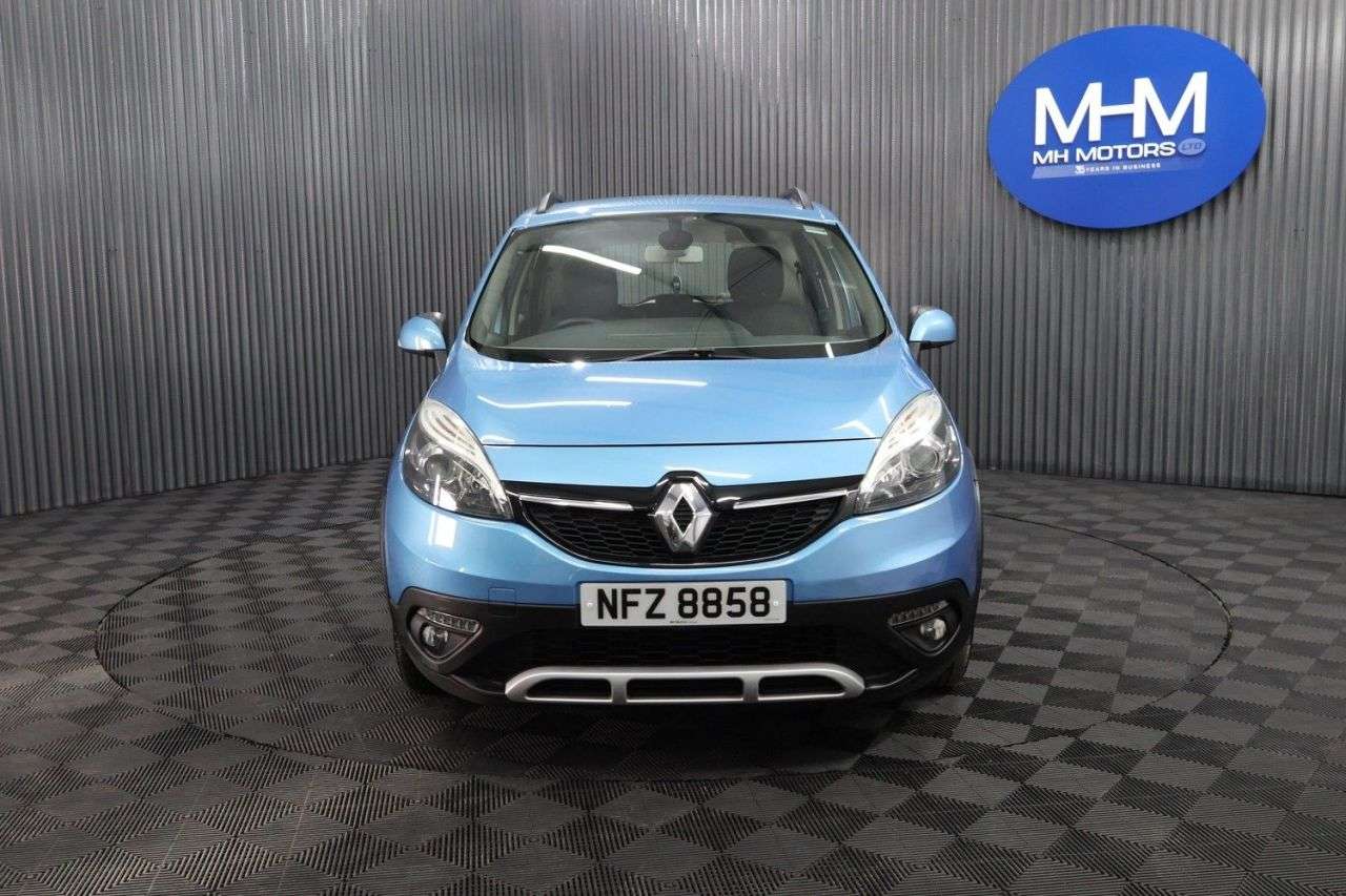 A 2013 RENAULT SCENIC XMOD 1.6 VVT Dynamique TomTom MPV 5dr Petrol Manual Euro 5 (110 ps) DUAL CLIMATE A 2013 RENAULT SCENIC XMOD 1.6 VVT Dynamique TomTom MPV 5dr Petrol Manual Euro 5 (110 ps) DUAL CLIMATE