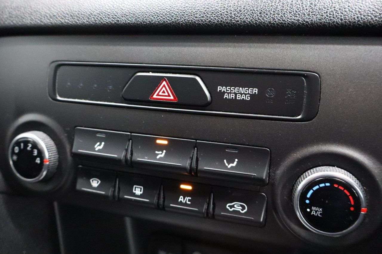 2017 KIA SPORTAGE 2017 KIA SPORTAGE