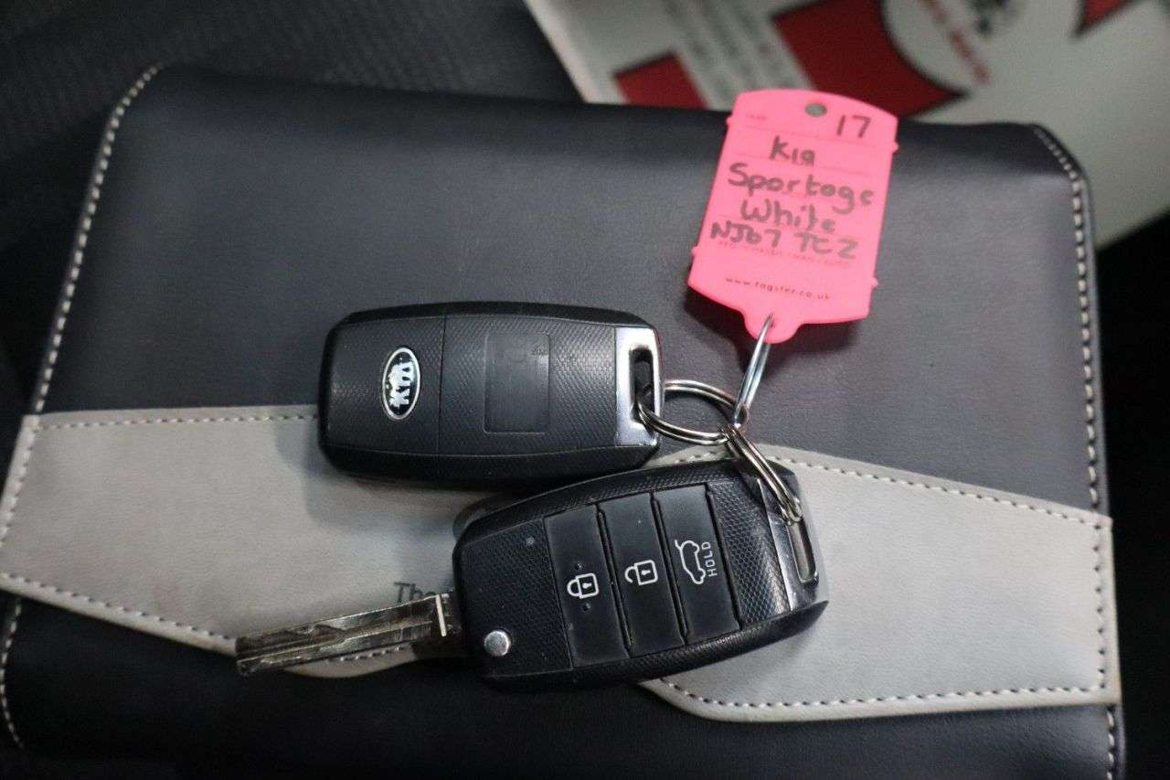 2017 KIA SPORTAGE 2017 KIA SPORTAGE