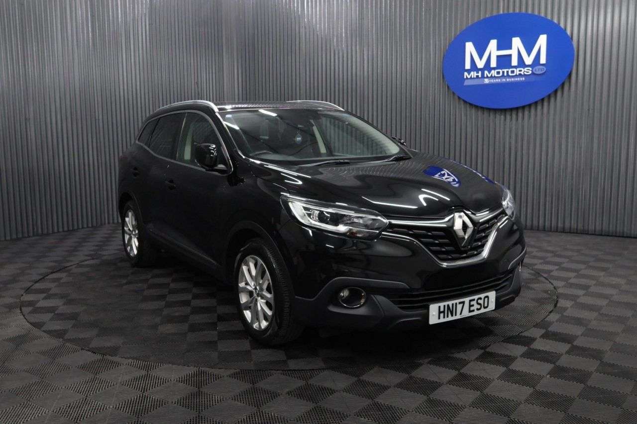 A 2017 RENAULT KADJAR 1.6 dCi Dynamique Nav SUV 5dr Diesel Manual Euro 6 (s/s) (130 ps) LOW ROAD A 2017 RENAULT KADJAR 1.6 dCi Dynamique Nav SUV 5dr Diesel Manual Euro 6 (s/s) (130 ps) LOW ROAD