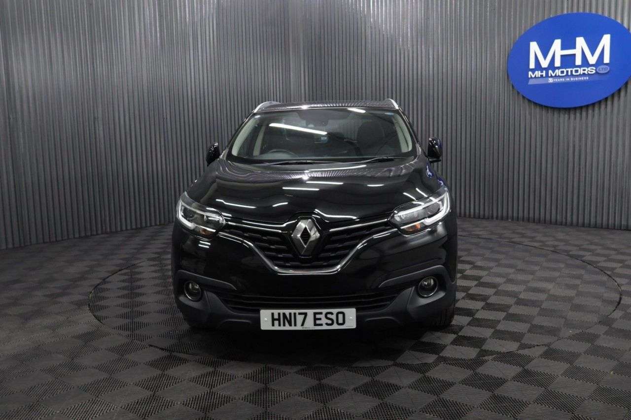 A 2017 RENAULT KADJAR 1.6 dCi Dynamique Nav SUV 5dr Diesel Manual Euro 6 (s/s) (130 ps) LOW ROAD A 2017 RENAULT KADJAR 1.6 dCi Dynamique Nav SUV 5dr Diesel Manual Euro 6 (s/s) (130 ps) LOW ROAD