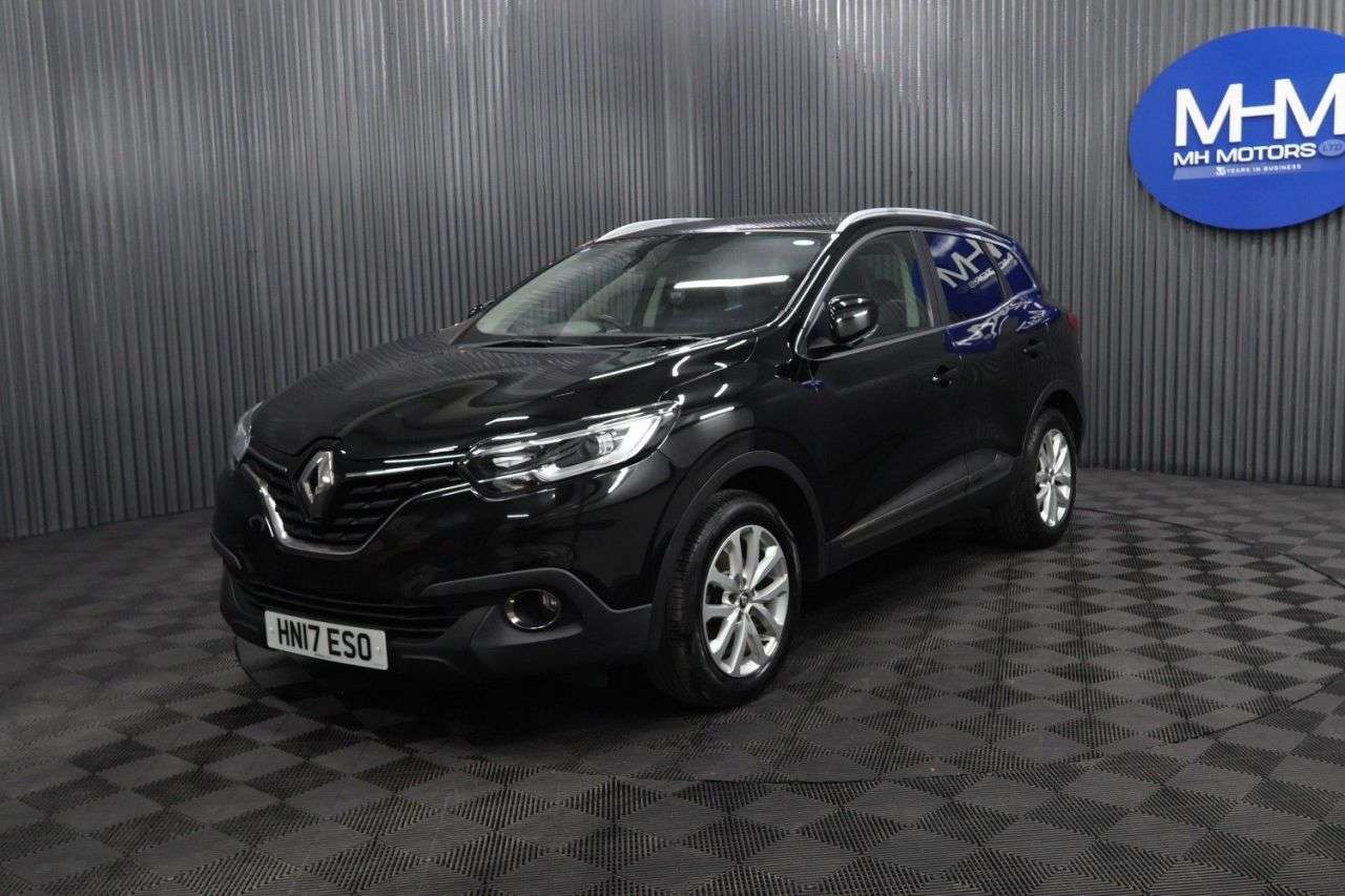 A 2017 RENAULT KADJAR 1.6 dCi Dynamique Nav SUV 5dr Diesel Manual Euro 6 (s/s) (130 ps) LOW ROAD A 2017 RENAULT KADJAR 1.6 dCi Dynamique Nav SUV 5dr Diesel Manual Euro 6 (s/s) (130 ps) LOW ROAD
