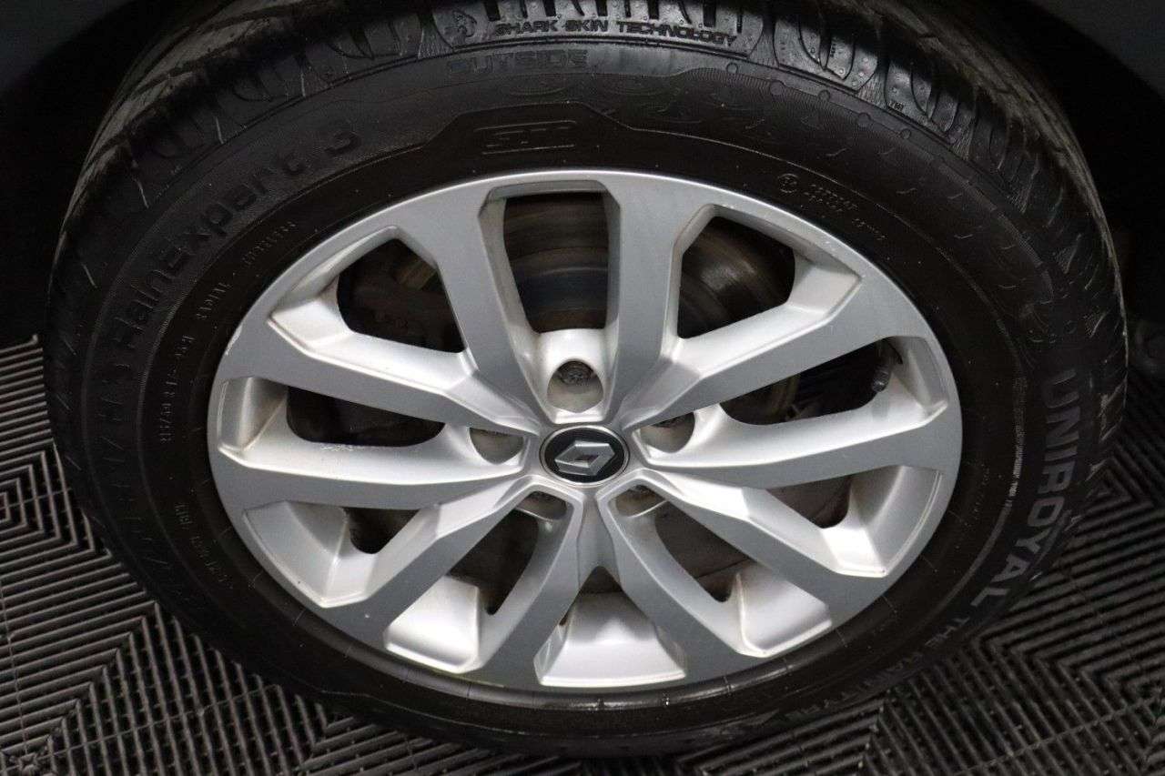 2017 RENAULT KADJAR 2017 RENAULT KADJAR
