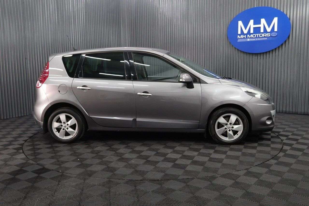 2011 RENAULT SCENIC 2011 RENAULT SCENIC