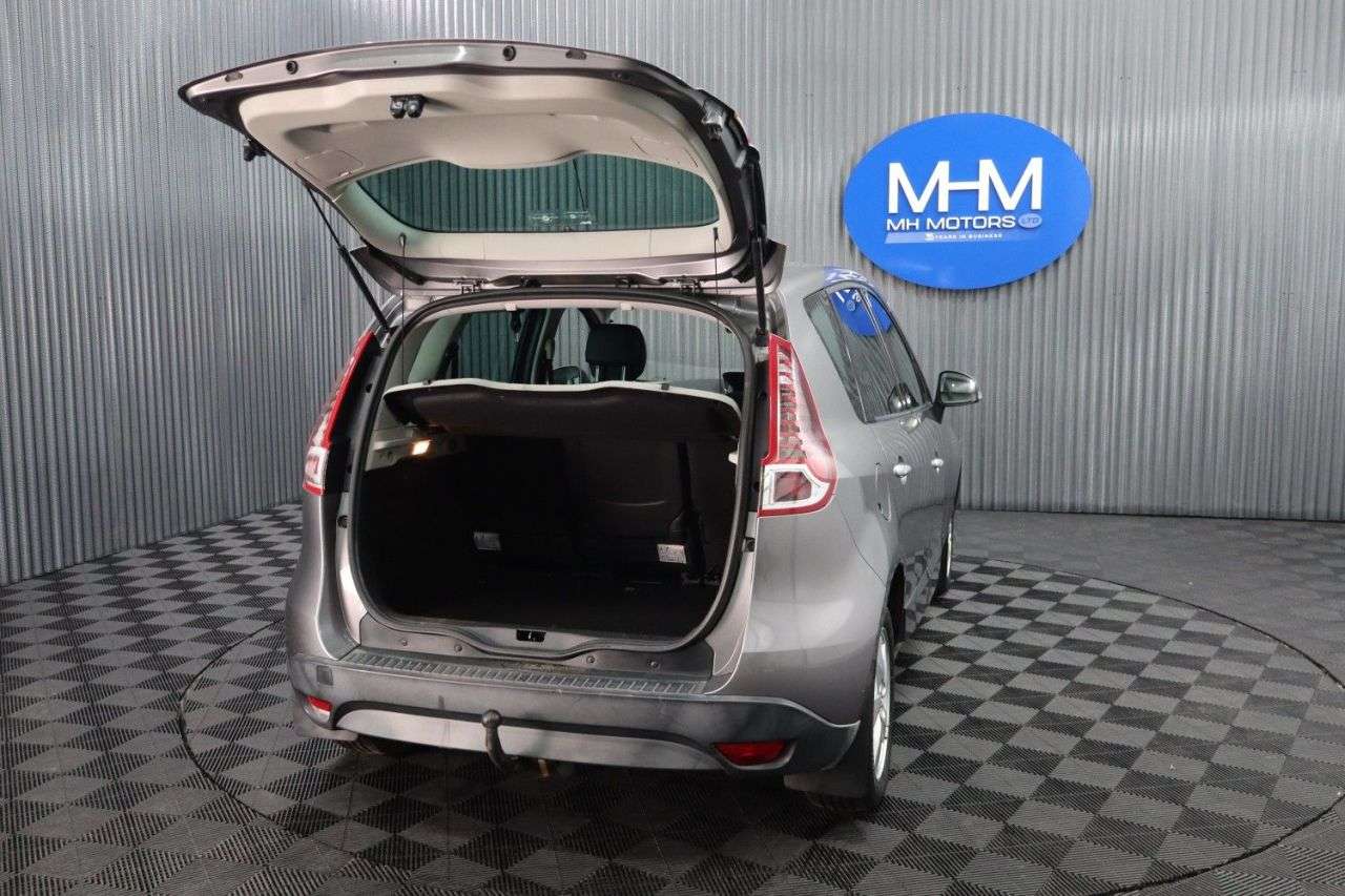 2011 RENAULT SCENIC 2011 RENAULT SCENIC
