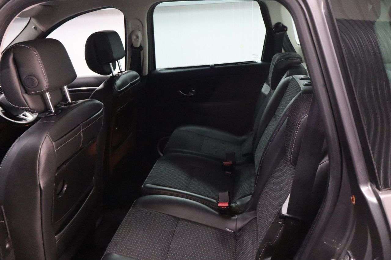 2011 RENAULT SCENIC 2011 RENAULT SCENIC