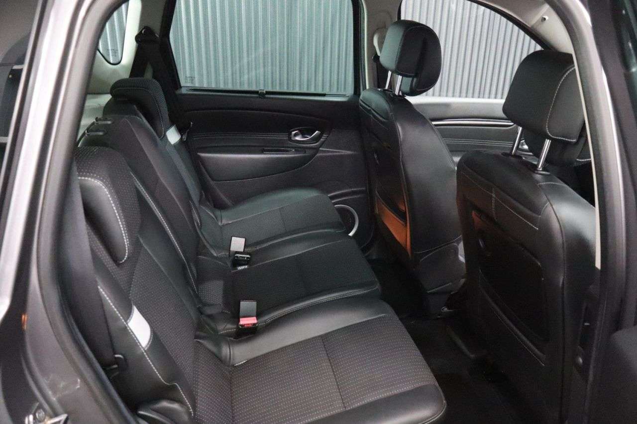 2011 RENAULT SCENIC 2011 RENAULT SCENIC