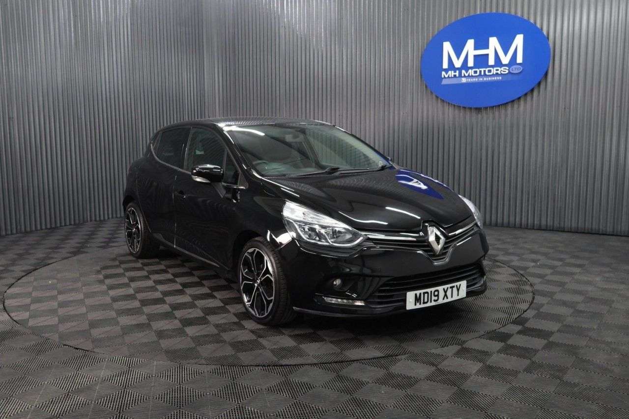 A 2019 RENAULT CLIO 1.5 dCi Iconic Hatchback 5dr Diesel Manual Euro 6 (s/s) (90 ps) LONG MOT / A 2019 RENAULT CLIO 1.5 dCi Iconic Hatchback 5dr Diesel Manual Euro 6 (s/s) (90 ps) LONG MOT /
