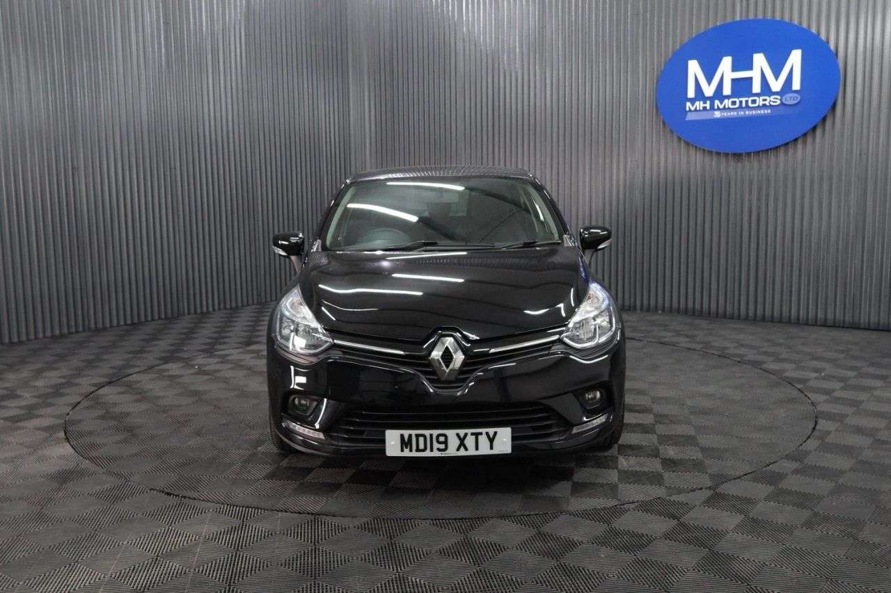 A 2019 RENAULT CLIO 1.5 dCi Iconic Hatchback 5dr Diesel Manual Euro 6 (s/s) (90 ps) LONG MOT / A 2019 RENAULT CLIO 1.5 dCi Iconic Hatchback 5dr Diesel Manual Euro 6 (s/s) (90 ps) LONG MOT /