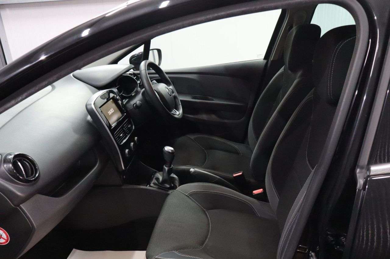 2019 RENAULT CLIO 2019 RENAULT CLIO