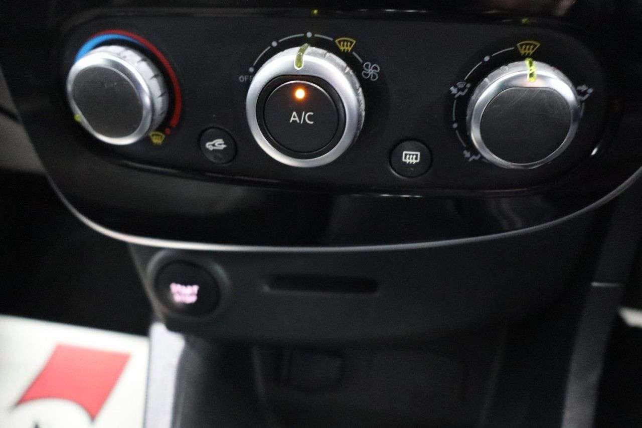 2019 RENAULT CLIO 2019 RENAULT CLIO