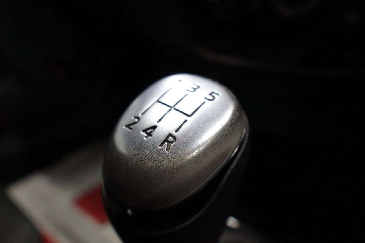 2019 RENAULT CLIO 2019 RENAULT CLIO