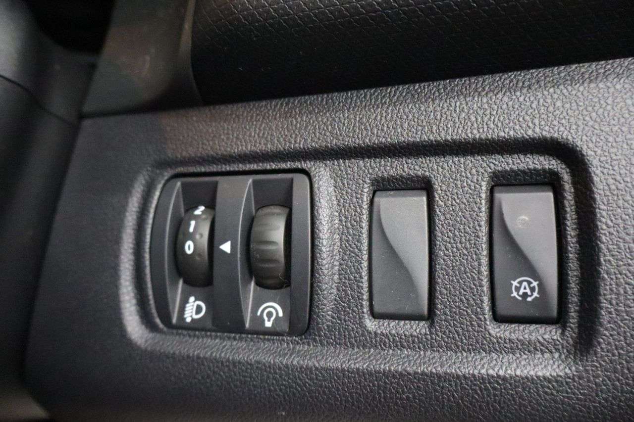 2019 RENAULT CLIO 2019 RENAULT CLIO