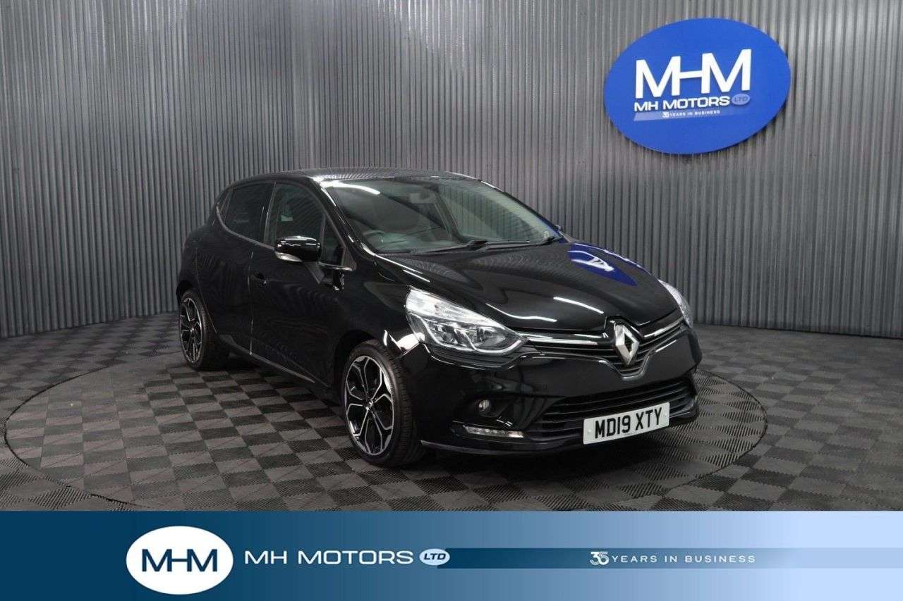 A 2019 RENAULT CLIO 1.5 dCi Iconic Hatchback 5dr Diesel Manual Euro 6 (s/s) (90 ps) LONG MOT / A 2019 RENAULT CLIO 1.5 dCi Iconic Hatchback 5dr Diesel Manual Euro 6 (s/s) (90 ps) LONG MOT /