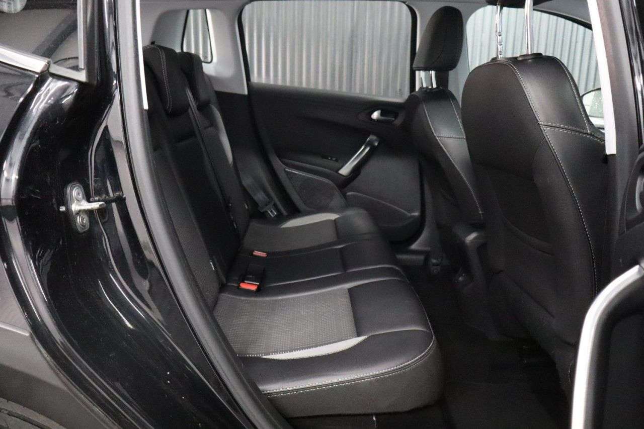 2017 PEUGEOT 2008 2017 PEUGEOT 2008