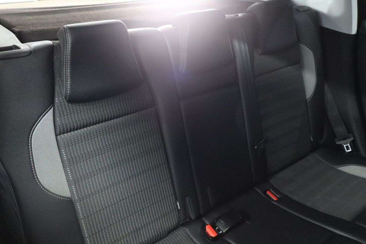 2017 PEUGEOT 2008 2017 PEUGEOT 2008