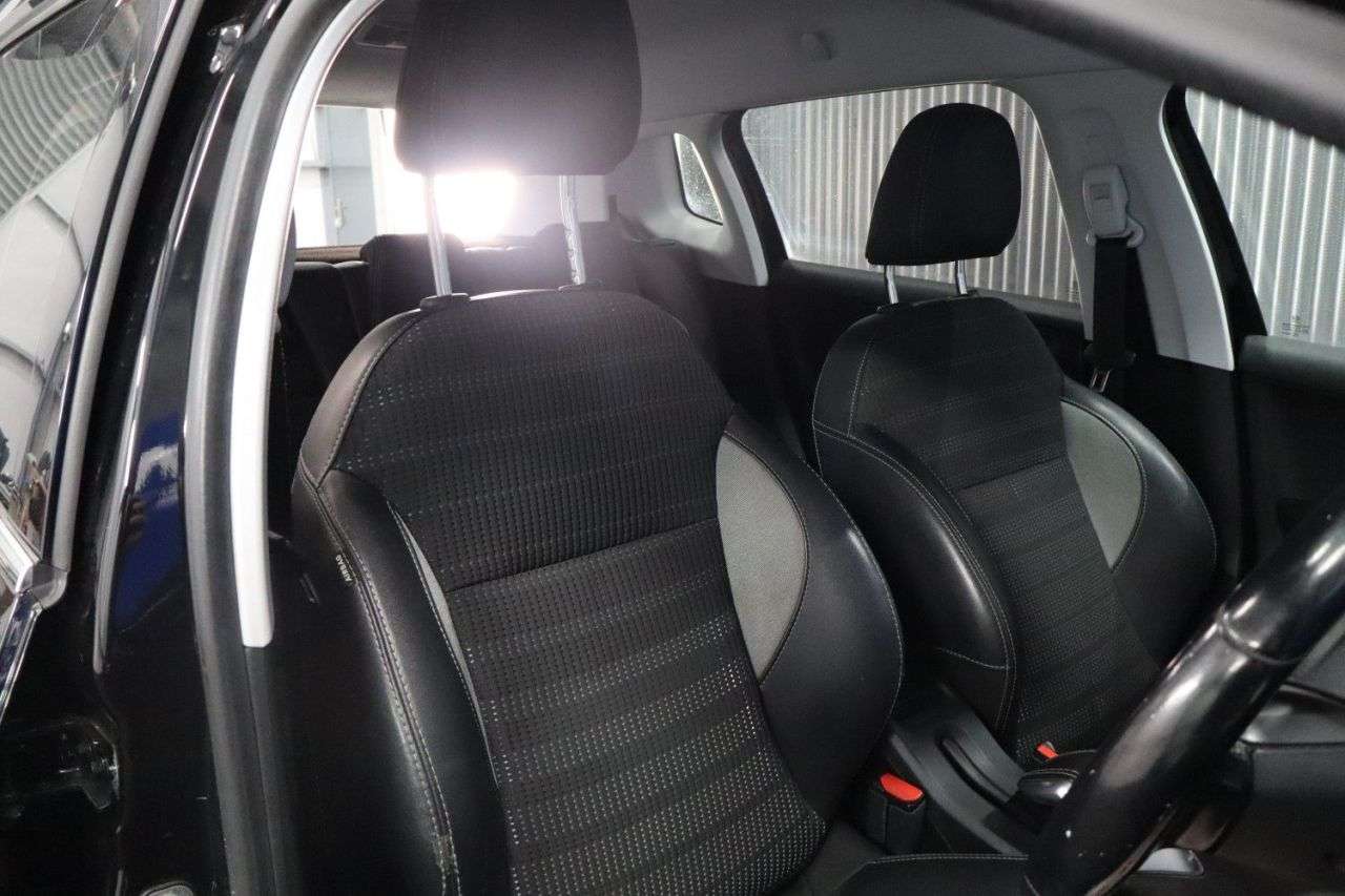 2017 PEUGEOT 2008 2017 PEUGEOT 2008