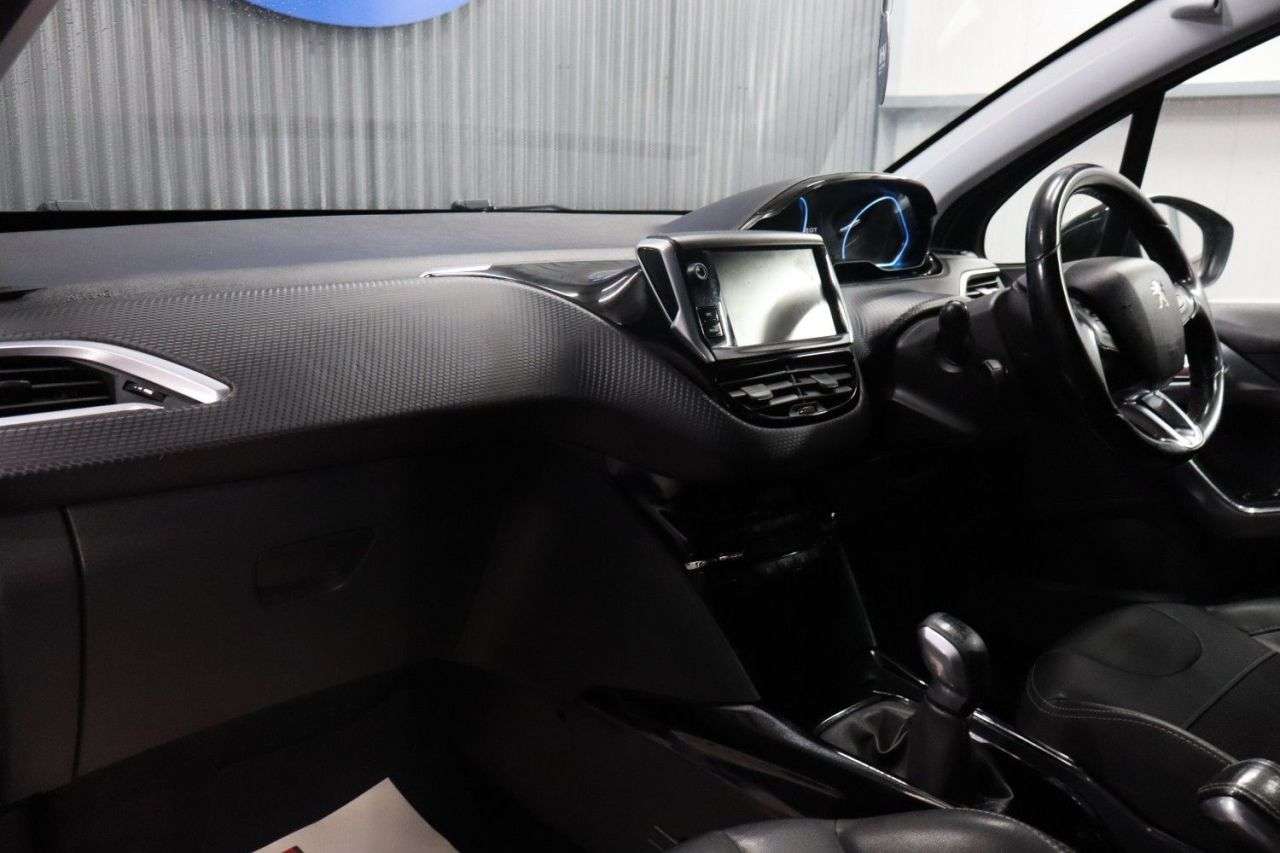 2017 PEUGEOT 2008 2017 PEUGEOT 2008