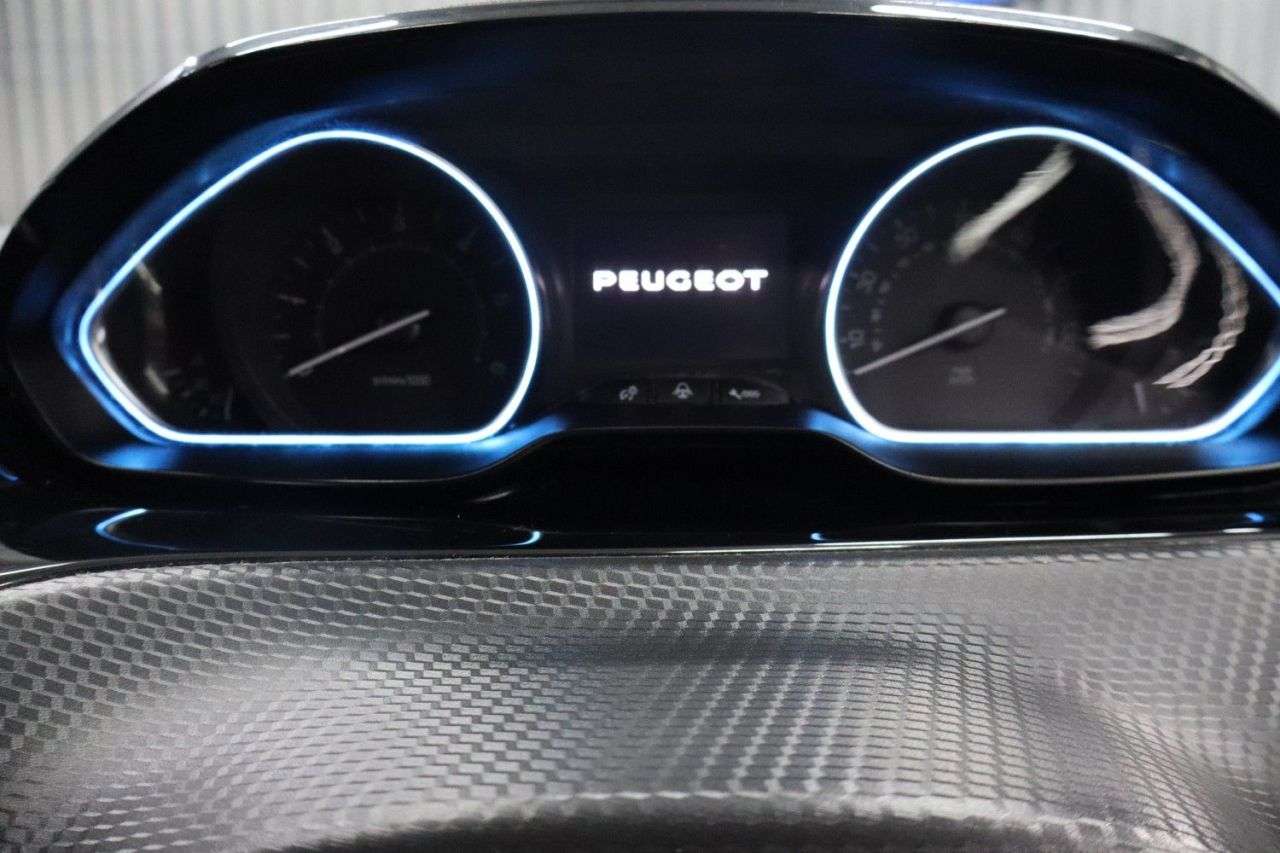2017 PEUGEOT 2008 2017 PEUGEOT 2008