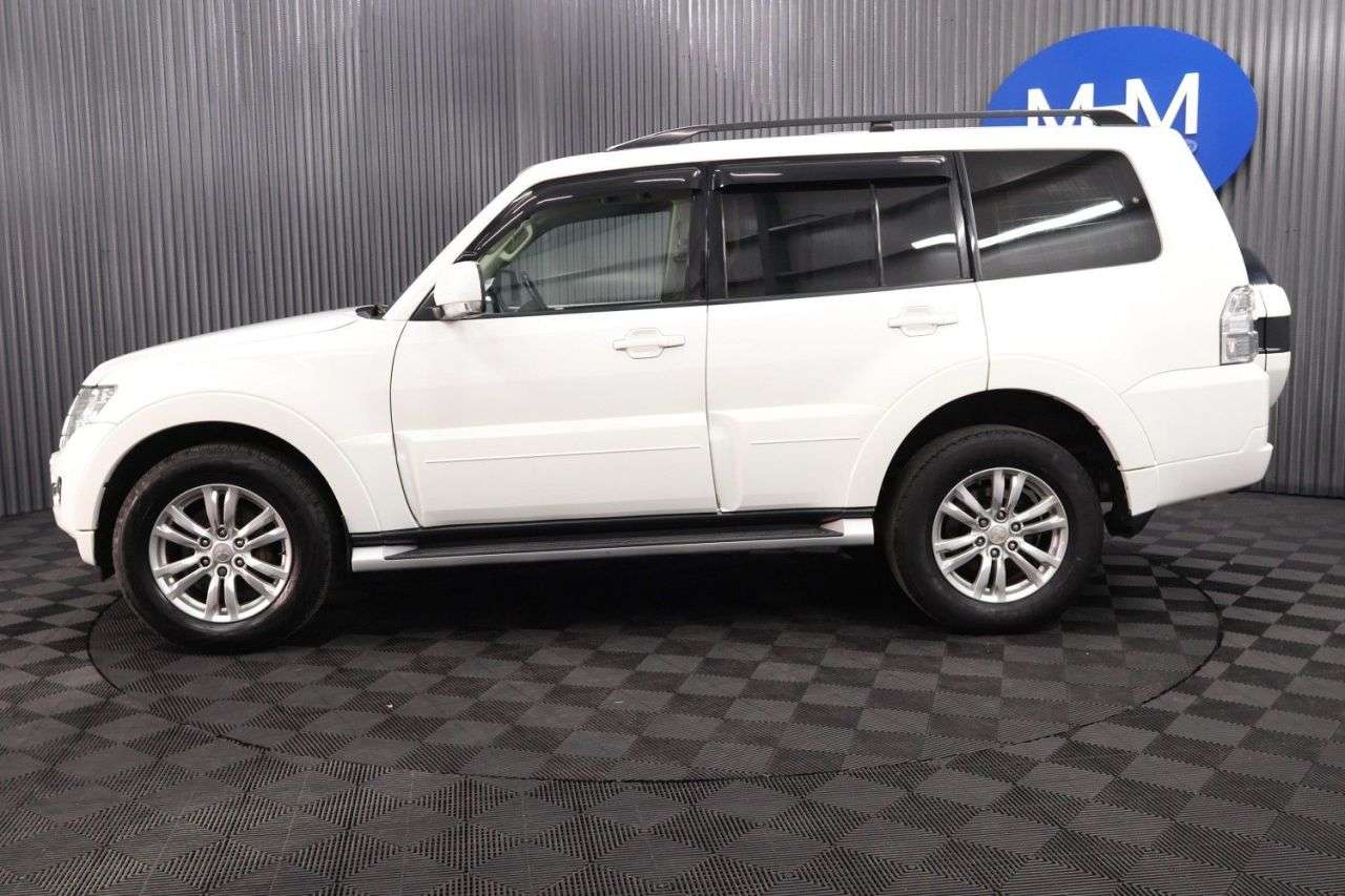 2016 MITSUBISHI SHOGUN 2016 MITSUBISHI SHOGUN