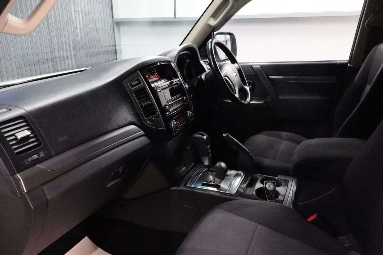 2016 MITSUBISHI SHOGUN 2016 MITSUBISHI SHOGUN