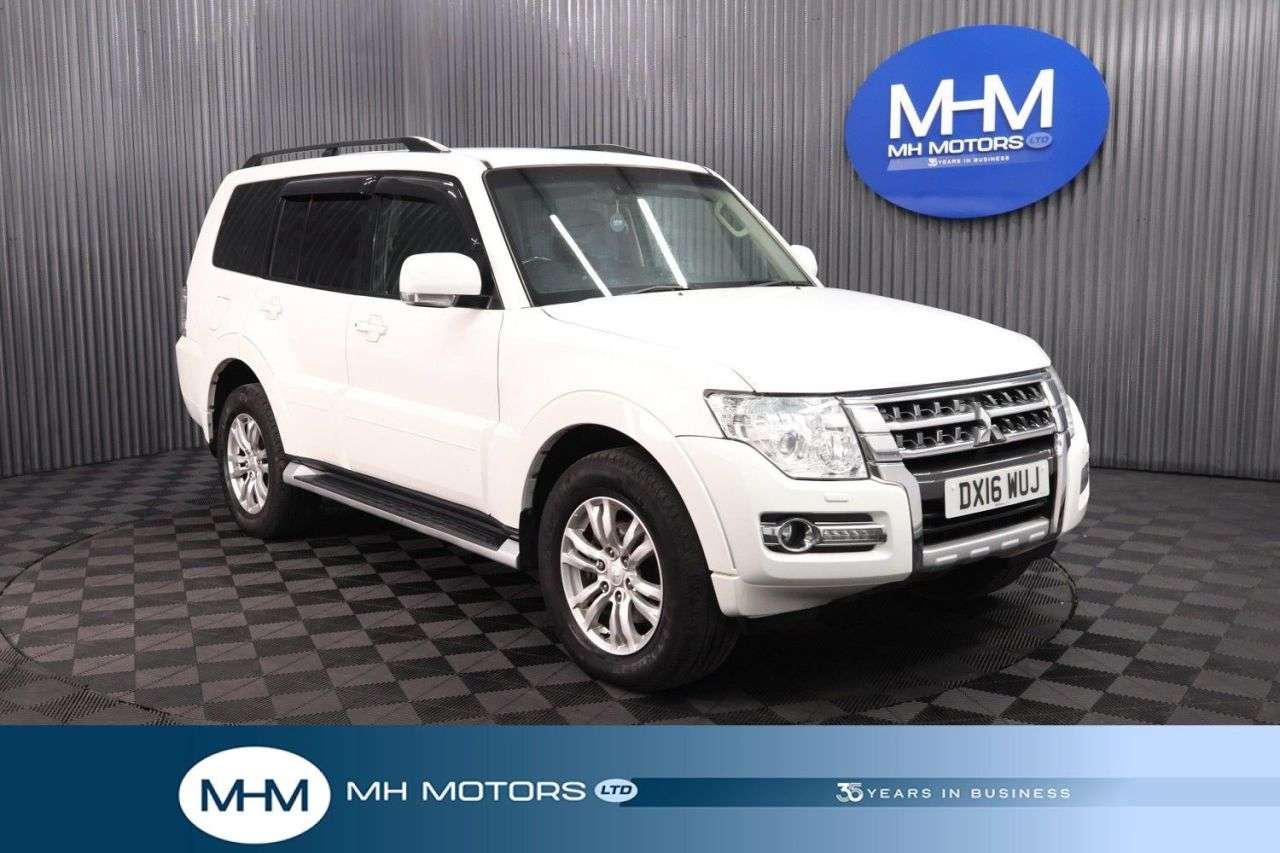 A 2016 MITSUBISHI SHOGUN 3.2 DI-DC SG2 SUV 5dr Diesel Auto 4WD Euro 6 LWB (187 ps) LONG MOT / HEATED A 2016 MITSUBISHI SHOGUN 3.2 DI-DC SG2 SUV 5dr Diesel Auto 4WD Euro 6 LWB (187 ps) LONG MOT / HEATED
