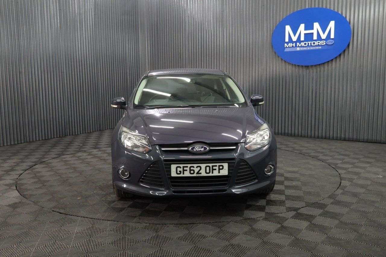 A 2012 FORD FOCUS 1.6 Zetec Hatchback 5dr Petrol Manual Euro 5 (105 ps) GOOD SERVICE HISTORY A 2012 FORD FOCUS 1.6 Zetec Hatchback 5dr Petrol Manual Euro 5 (105 ps) GOOD SERVICE HISTORY