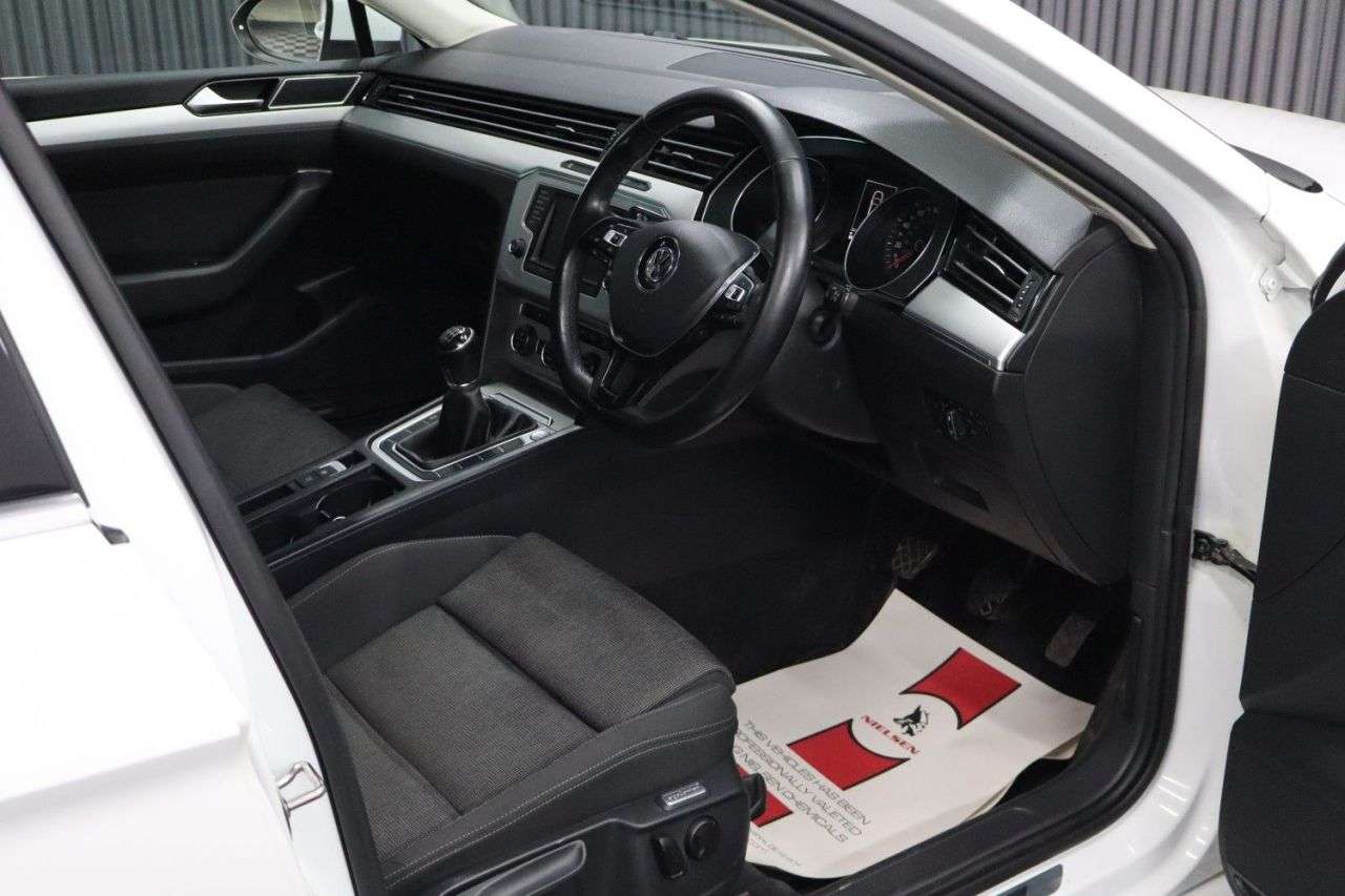 2015 VOLKSWAGEN PASSAT 2015 VOLKSWAGEN PASSAT