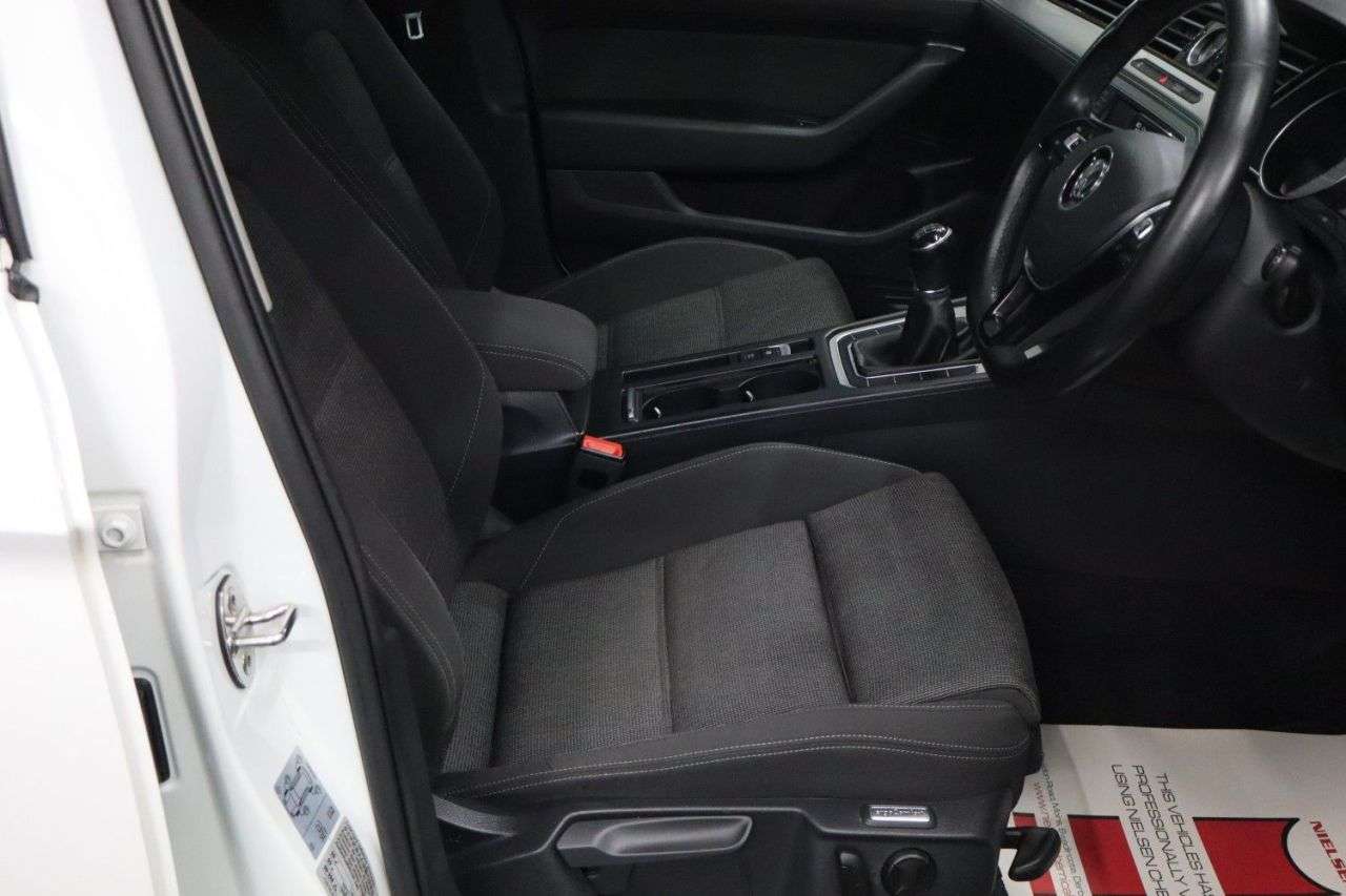 2015 VOLKSWAGEN PASSAT 2015 VOLKSWAGEN PASSAT