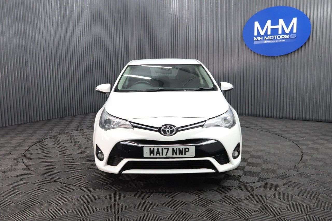 A 2017 TOYOTA AVENSIS 1.6 D-4D Business Edition Saloon 4dr Diesel Manual Euro 6 (s/s) (112 bhp) L A 2017 TOYOTA AVENSIS 1.6 D-4D Business Edition Saloon 4dr Diesel Manual Euro 6 (s/s) (112 bhp) L