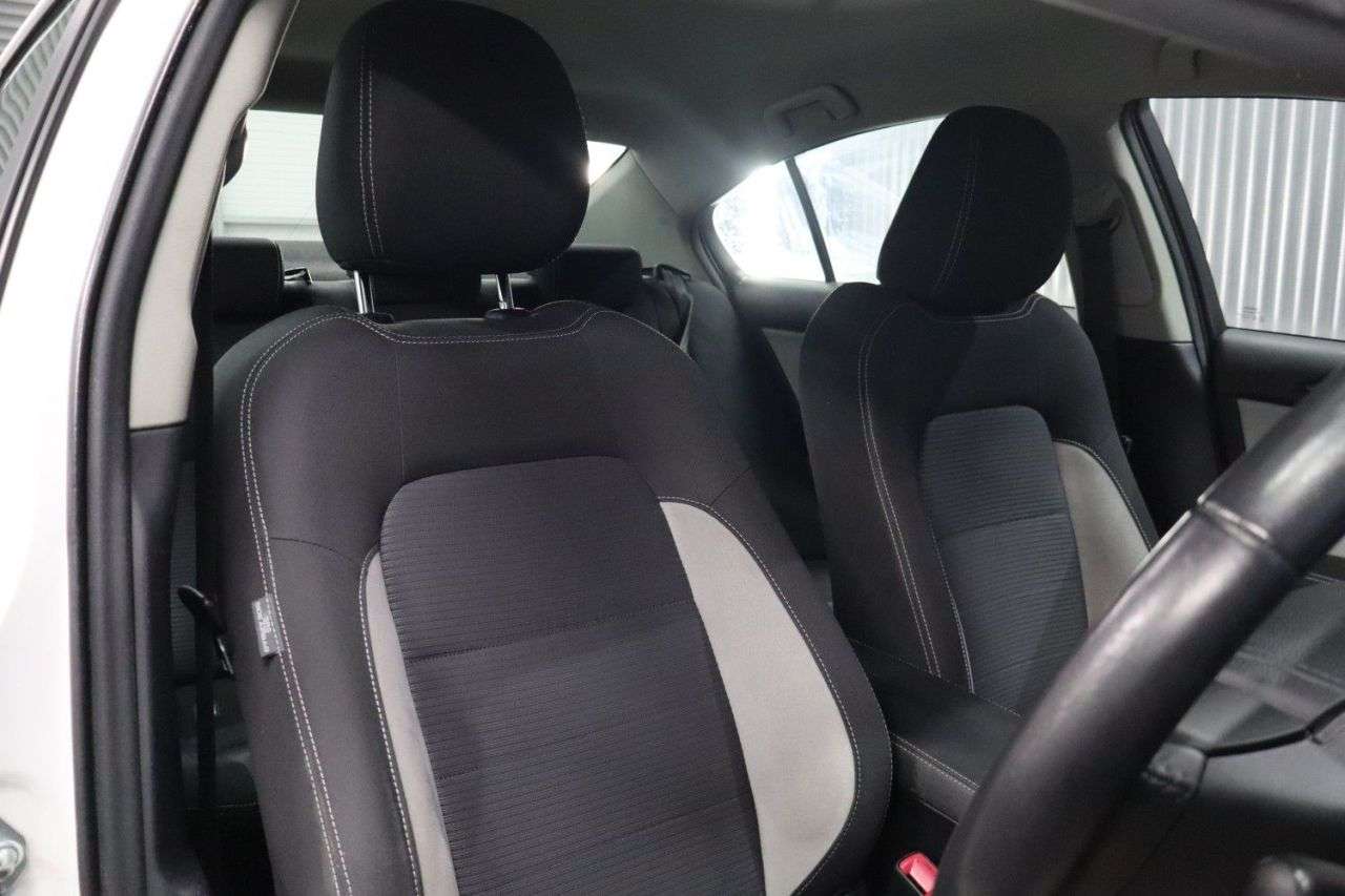 2017 TOYOTA AVENSIS 2017 TOYOTA AVENSIS