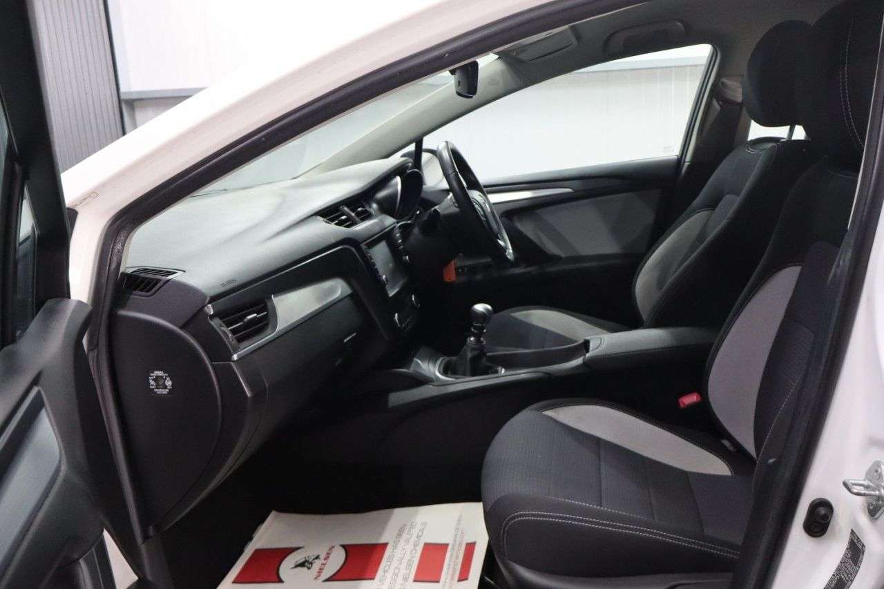 2017 TOYOTA AVENSIS 2017 TOYOTA AVENSIS