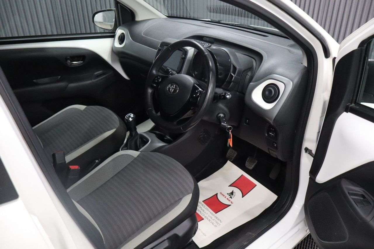 2019 TOYOTA AYGO 2019 TOYOTA AYGO