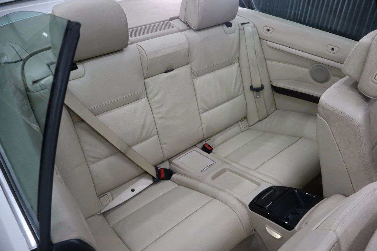 2011 BMW 3 SERIES 2011 BMW 3 SERIES